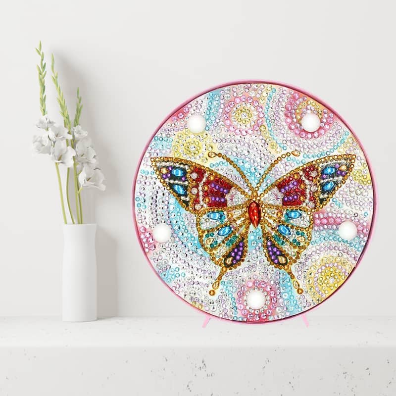 Diamond Painting - Runde LED Lampe, Schmetterling - gedruckt in Ultra-HD - RundeLEDLampe