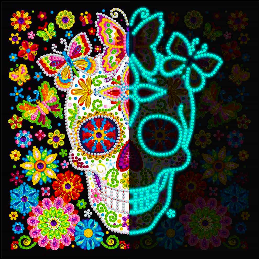 Diamond Painting Nachtleuchtend - Schmetterlinge mit Totenkopf - gedruckt in Ultra-HD - Nachtleuchtend, quadratisch, Schmetterling, Tiere